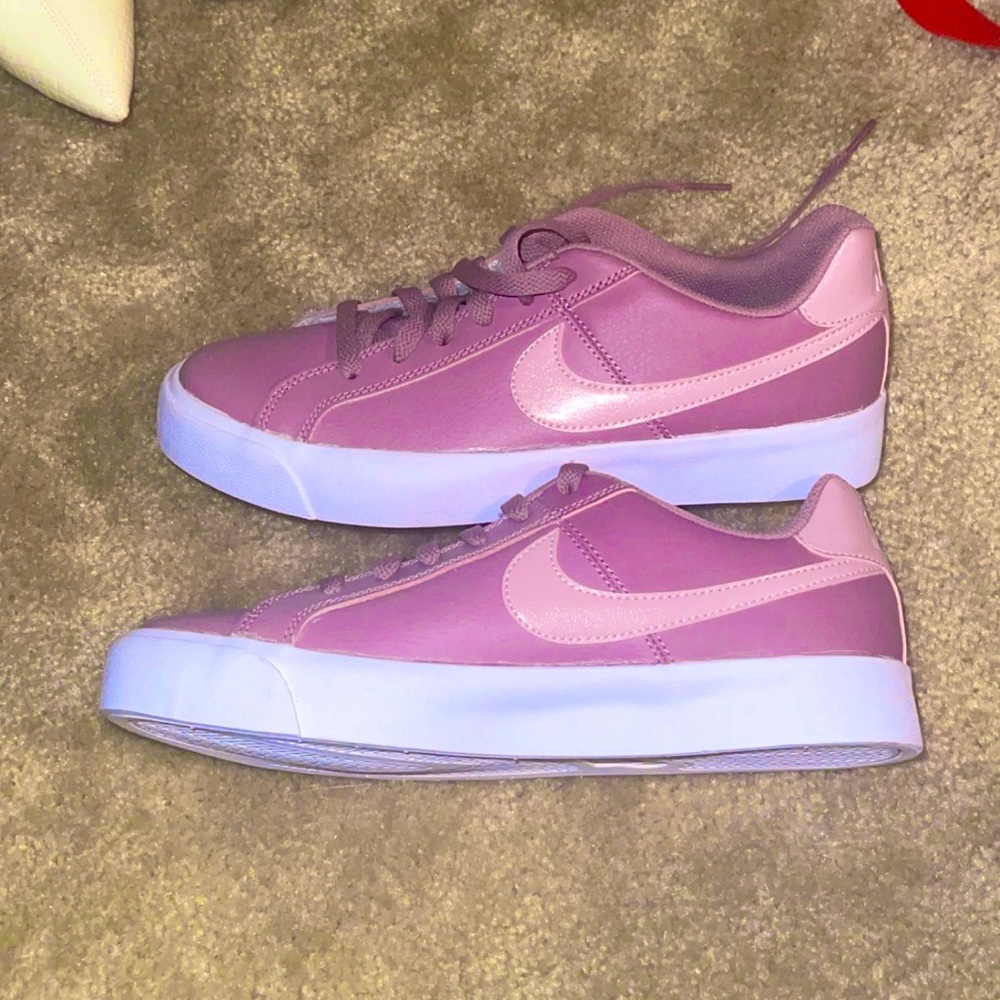New Nike SB blazer vapor pink sneakers